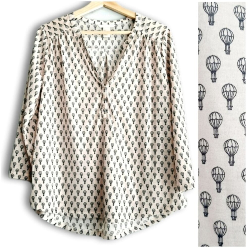 H&M  Hot Air Balloon Print V-Neck Shirt Light Fun Novelty Top Creamy Pink Sz M